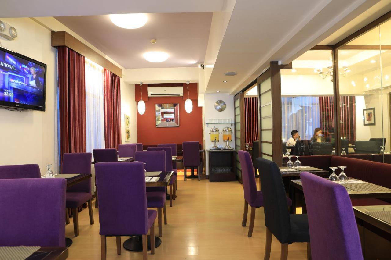 The Malayan Plaza Hotel Pasig City Exterior photo